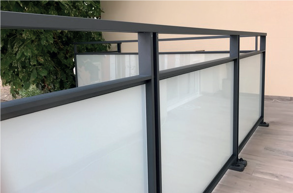 MyGardenAlu img garde-corps Mod. ODYSEE VERRE MyGardenAlu img garde-corps Mod. ODYSEE VERRE